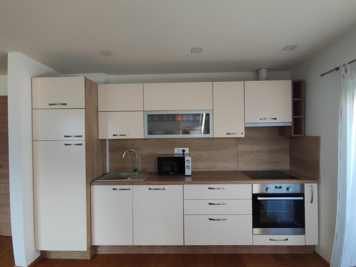 Apartmaji Mojca 博希尼 外观 照片
